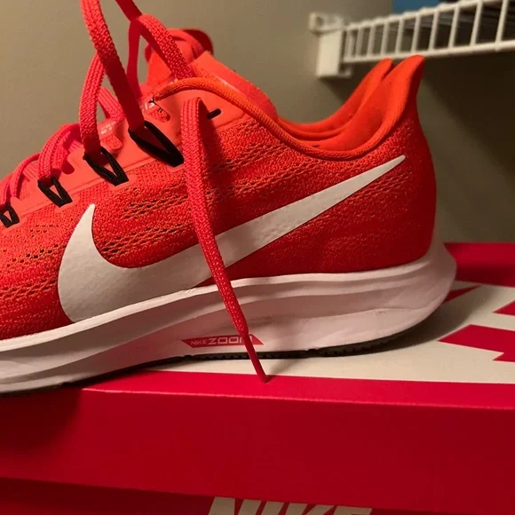 Nike Air Zoom Pegasus 38 - Picture 10 of 11